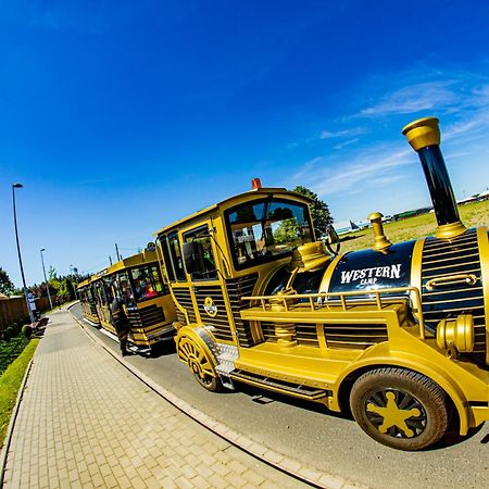 Western Camp Resort Zator Eksteriør billede