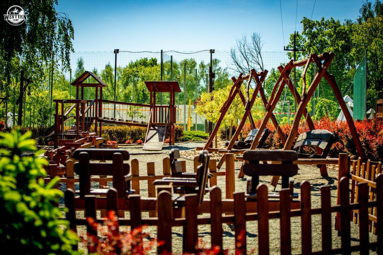 Western Camp Resort Zator Eksteriør billede