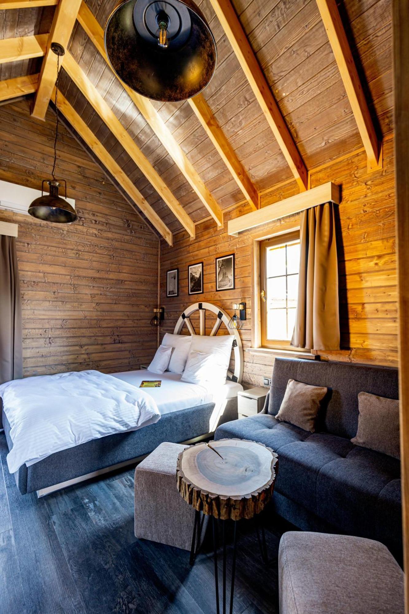 Western Camp Resort Zator Eksteriør billede