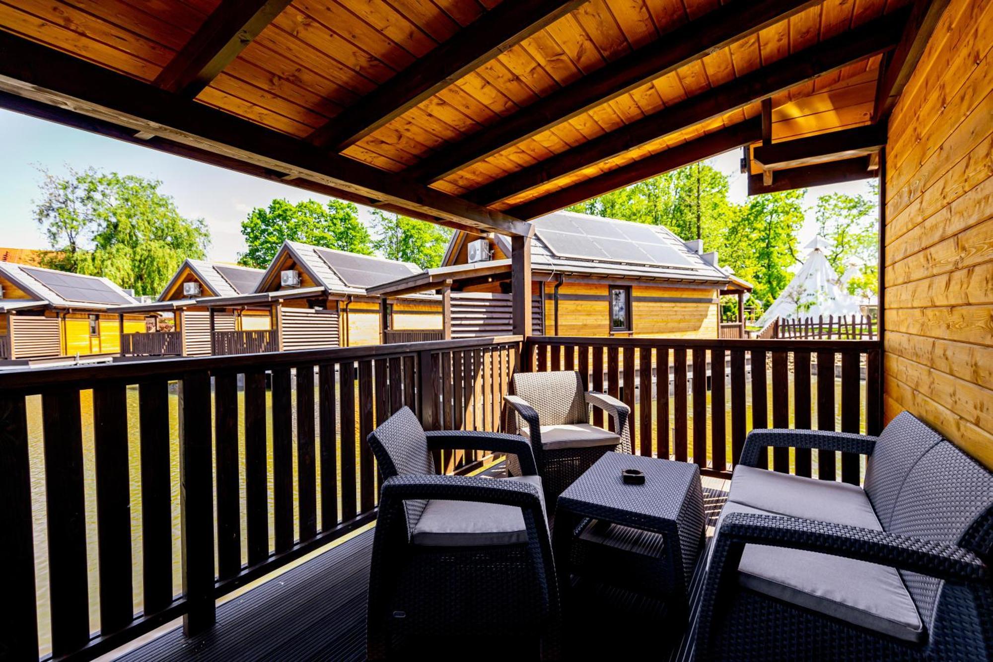 Western Camp Resort Zator Eksteriør billede