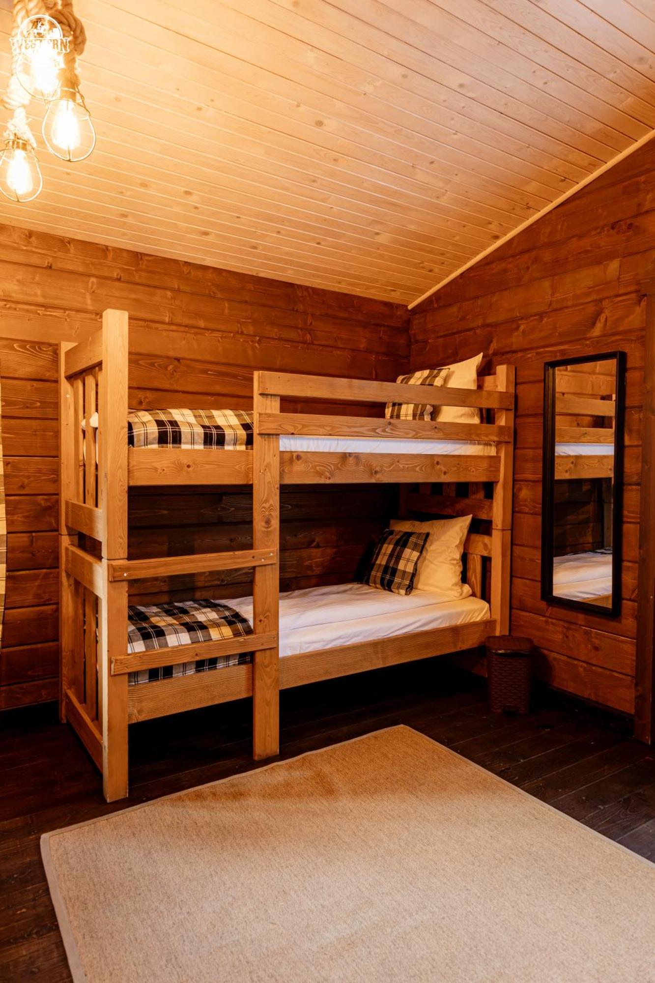 Western Camp Resort Zator Eksteriør billede