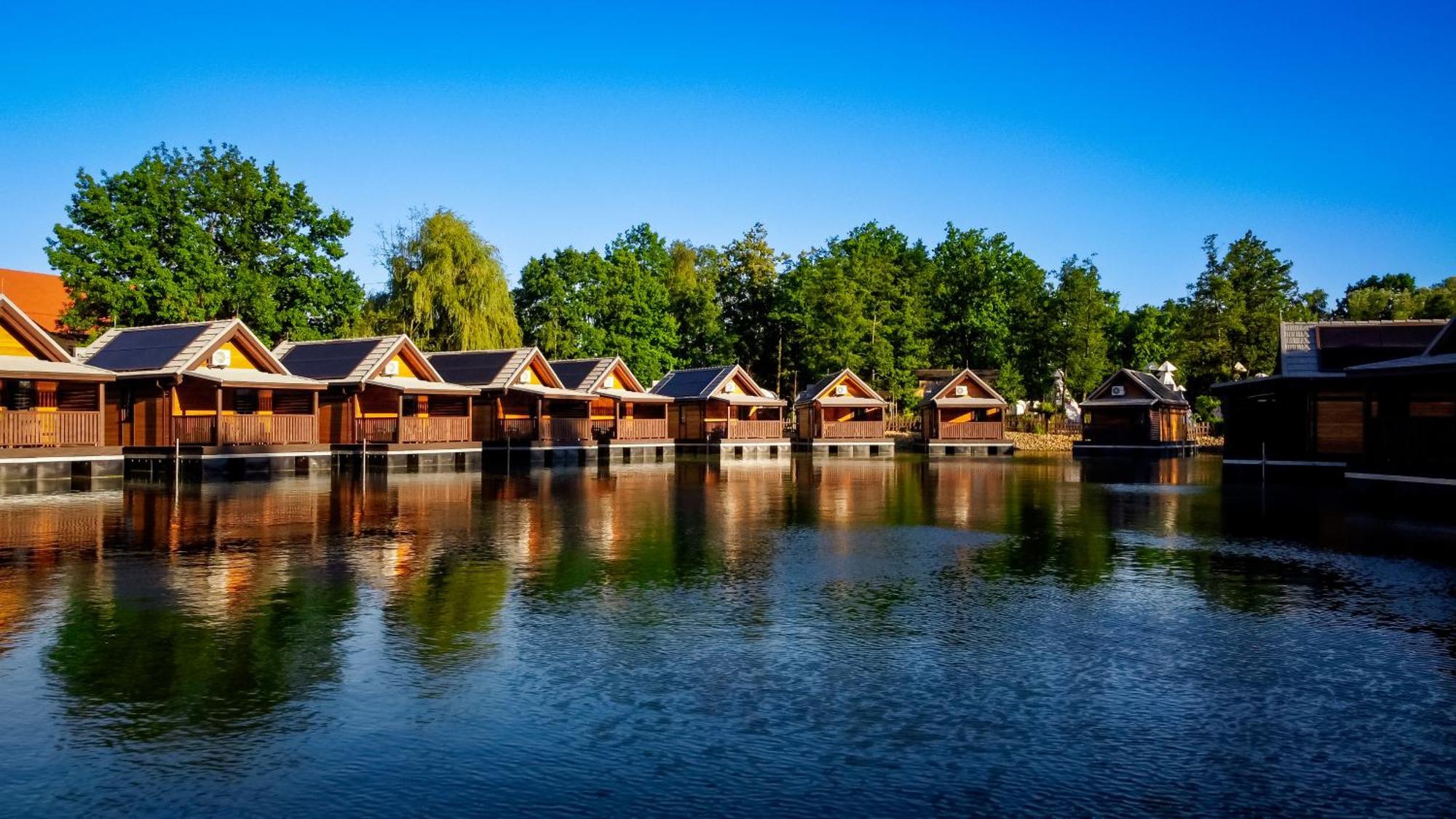 Western Camp Resort Zator Eksteriør billede