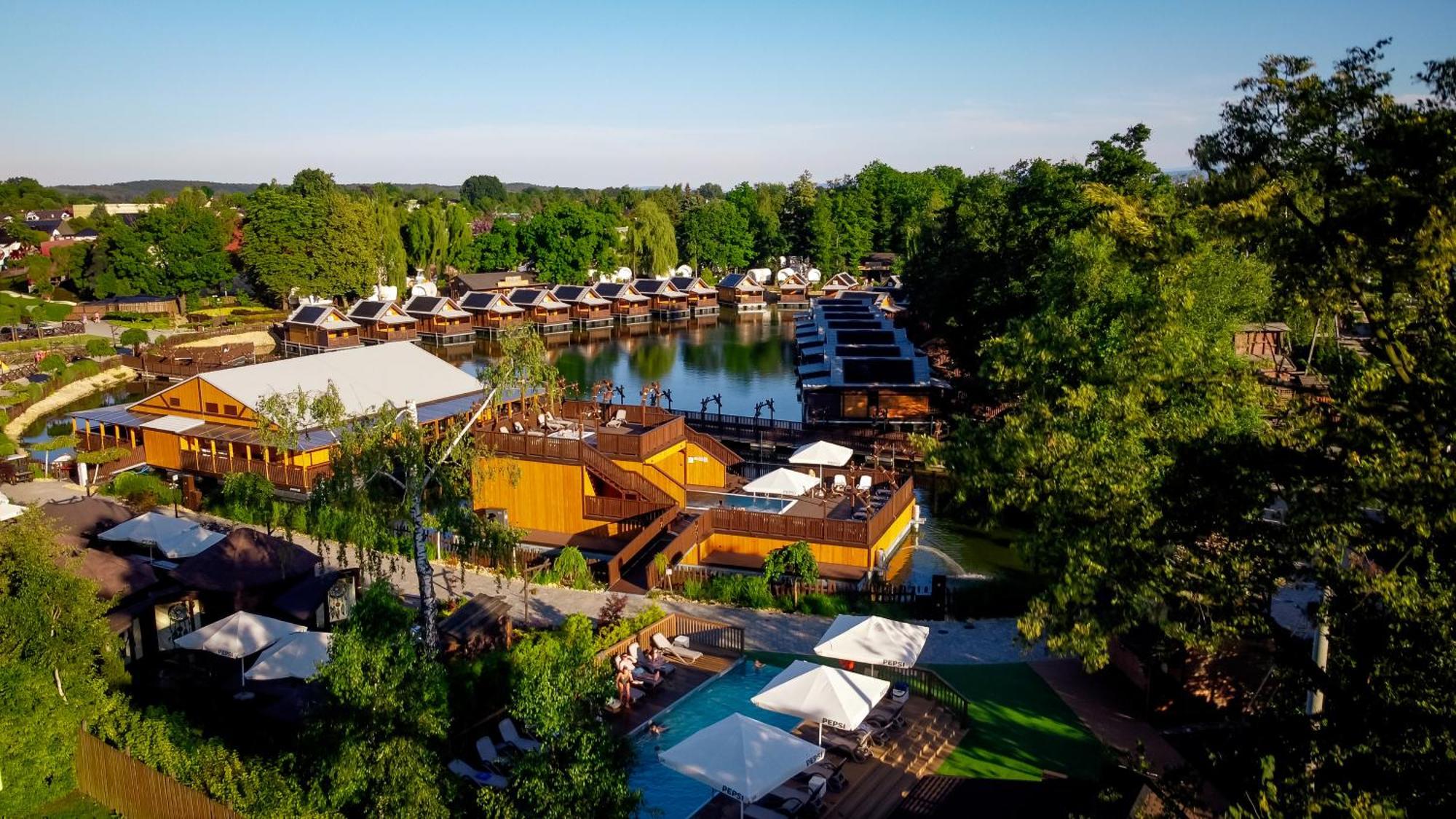 Western Camp Resort Zator Eksteriør billede