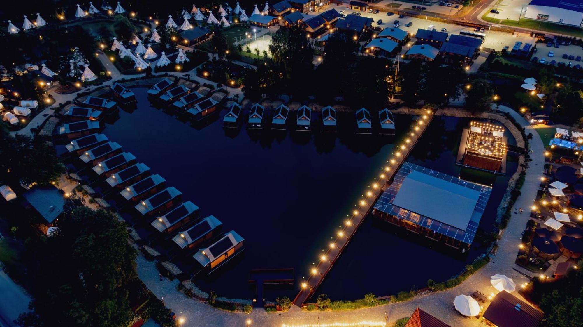 Western Camp Resort Zator Eksteriør billede