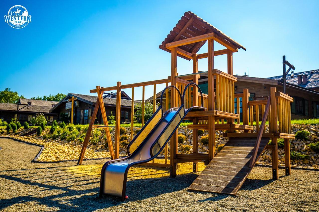 Western Camp Resort Zator Eksteriør billede